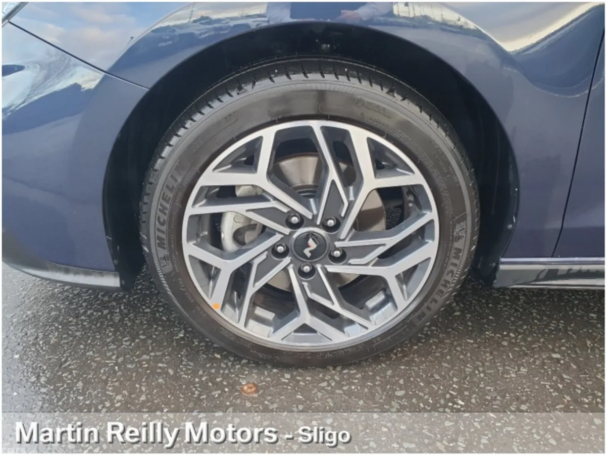 Hyundai i30 Hatchback, Petrol, 2025, Blue