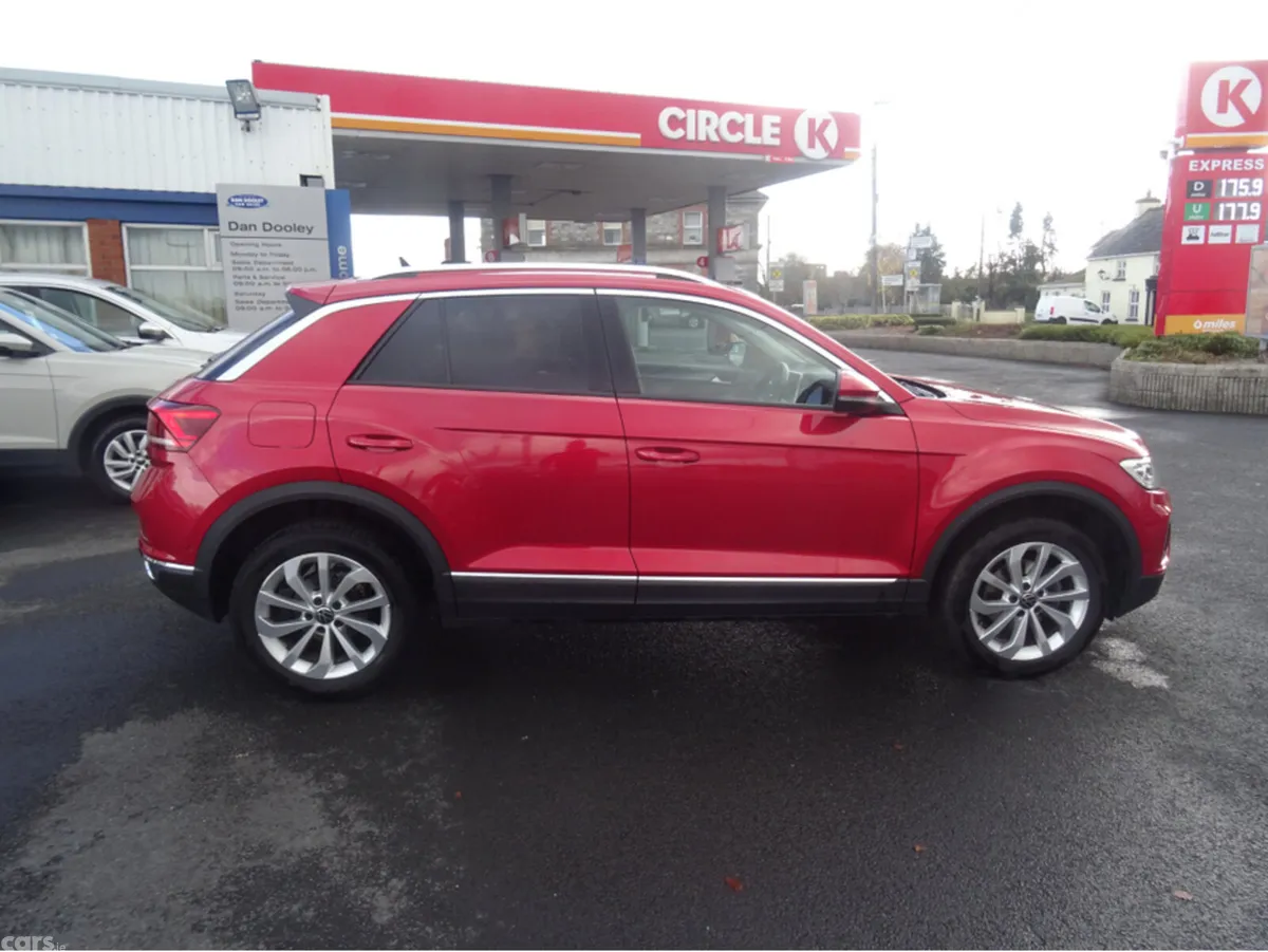 Volkswagen T-Roc Estate, Petrol, 2023, Red