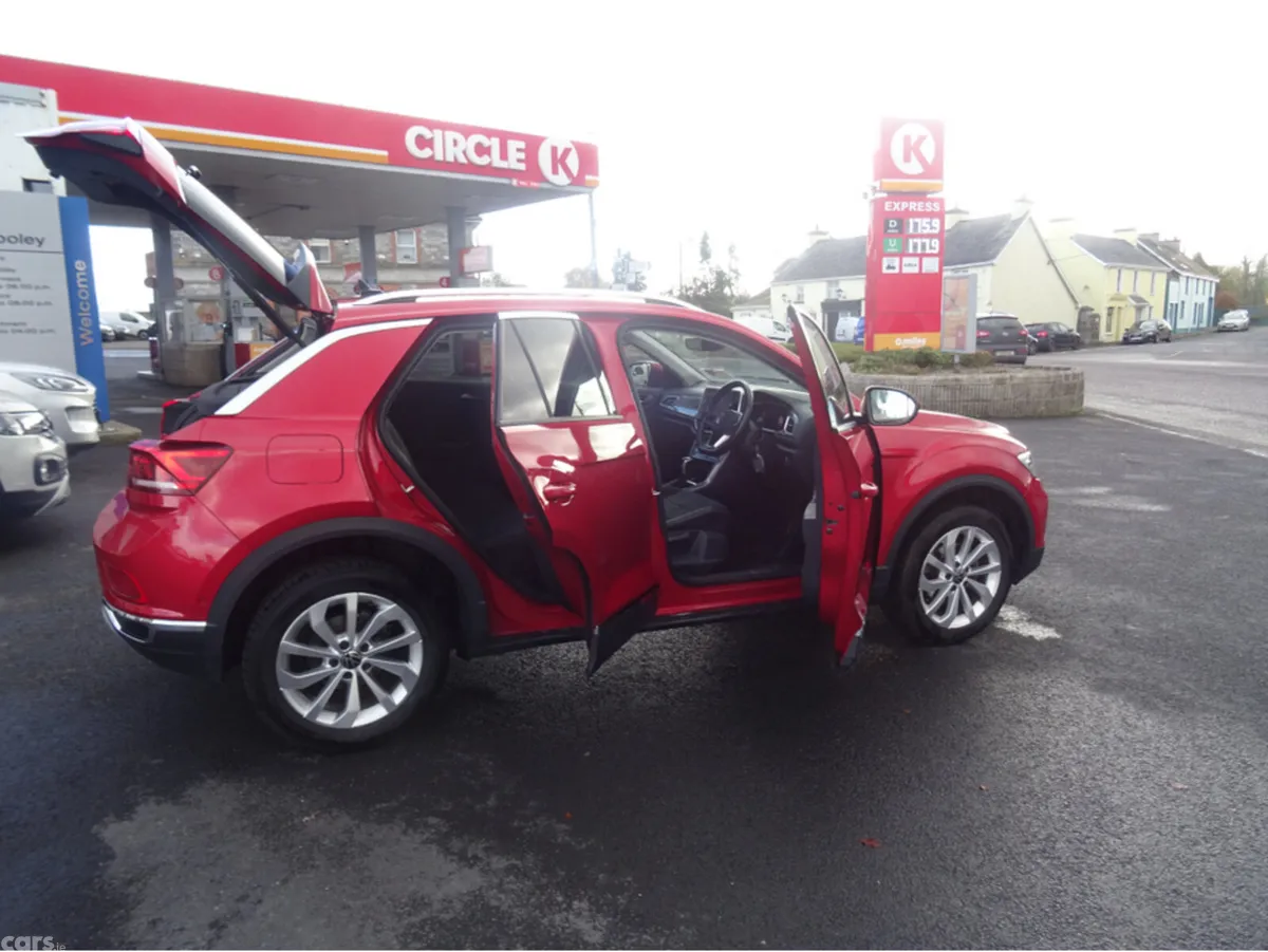 Volkswagen T-Roc Estate, Petrol, 2023, Red