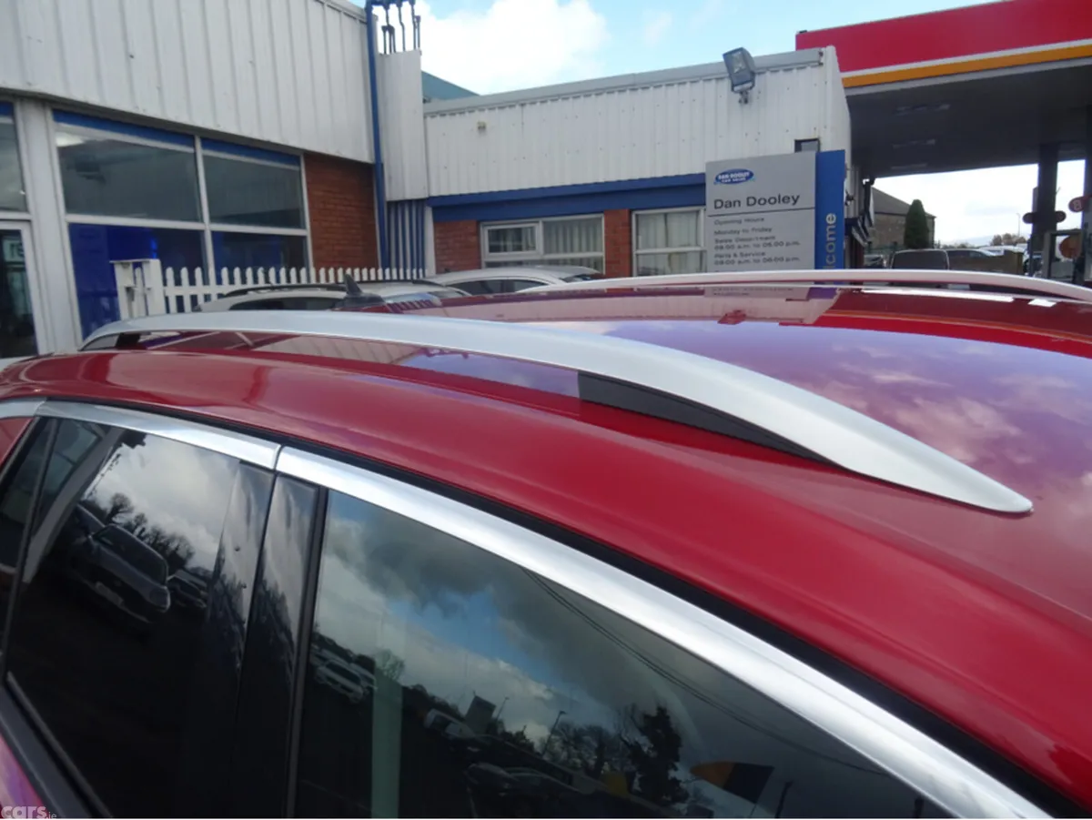 Volkswagen T-Roc Estate, Petrol, 2023, Red