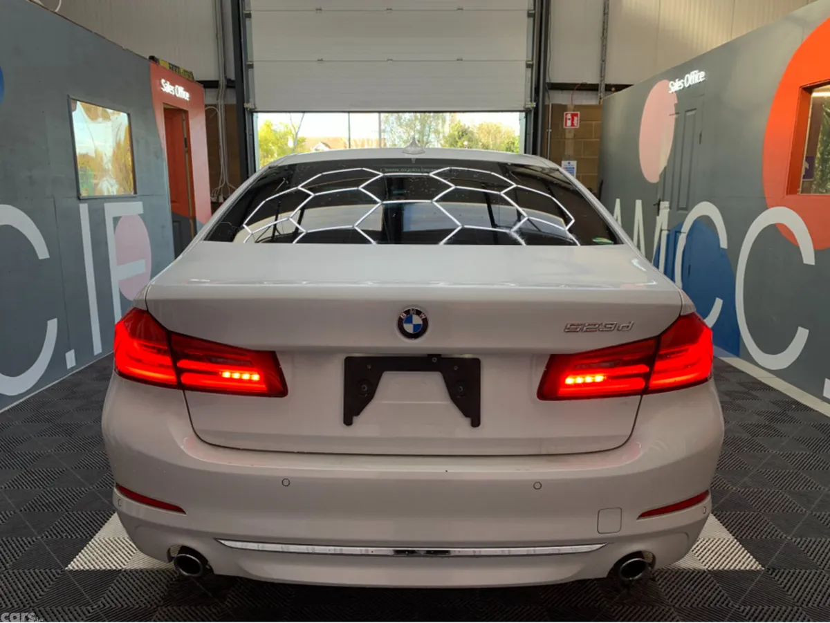 BMW 5-Series Saloon, Diesel, 2017, White