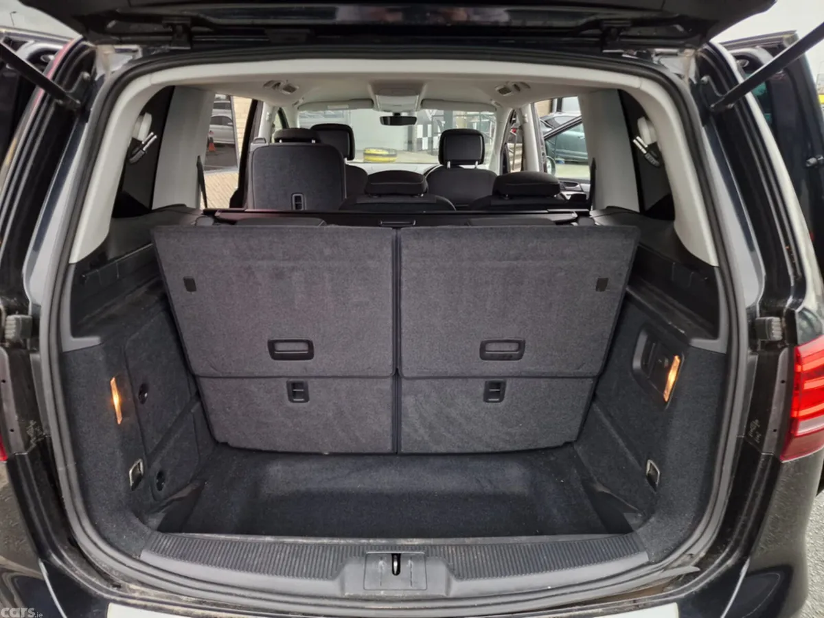 Volkswagen Sharan MPV, Petrol, 2018, Black