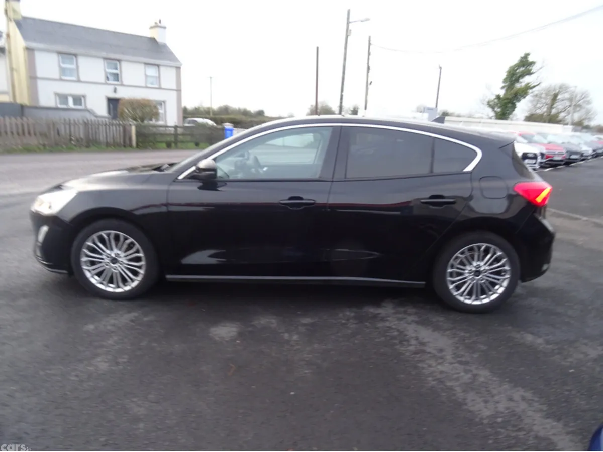 Ford Focus Hatchback, Diesel, 2019, Black