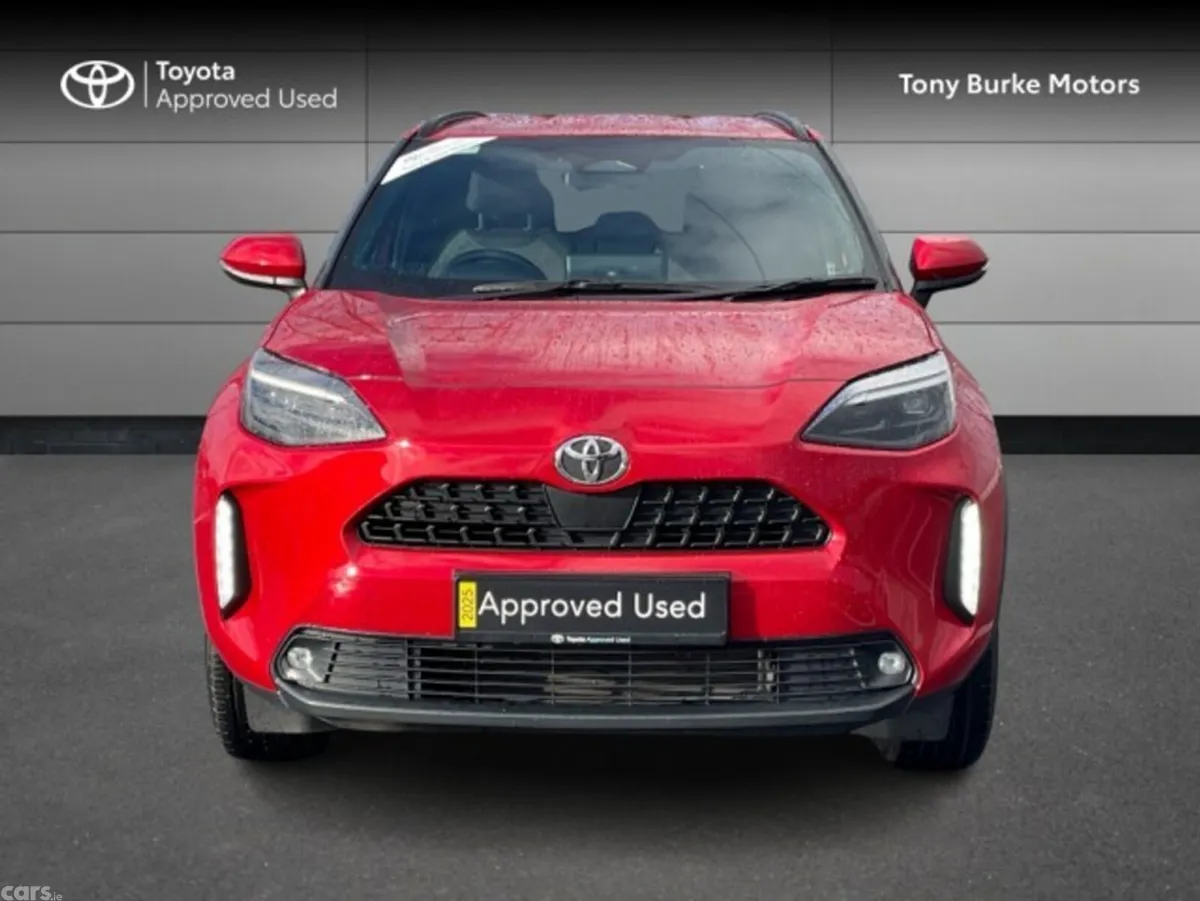 Toyota Yaris Cross SUV, Petrol Hybrid, 2025, Red