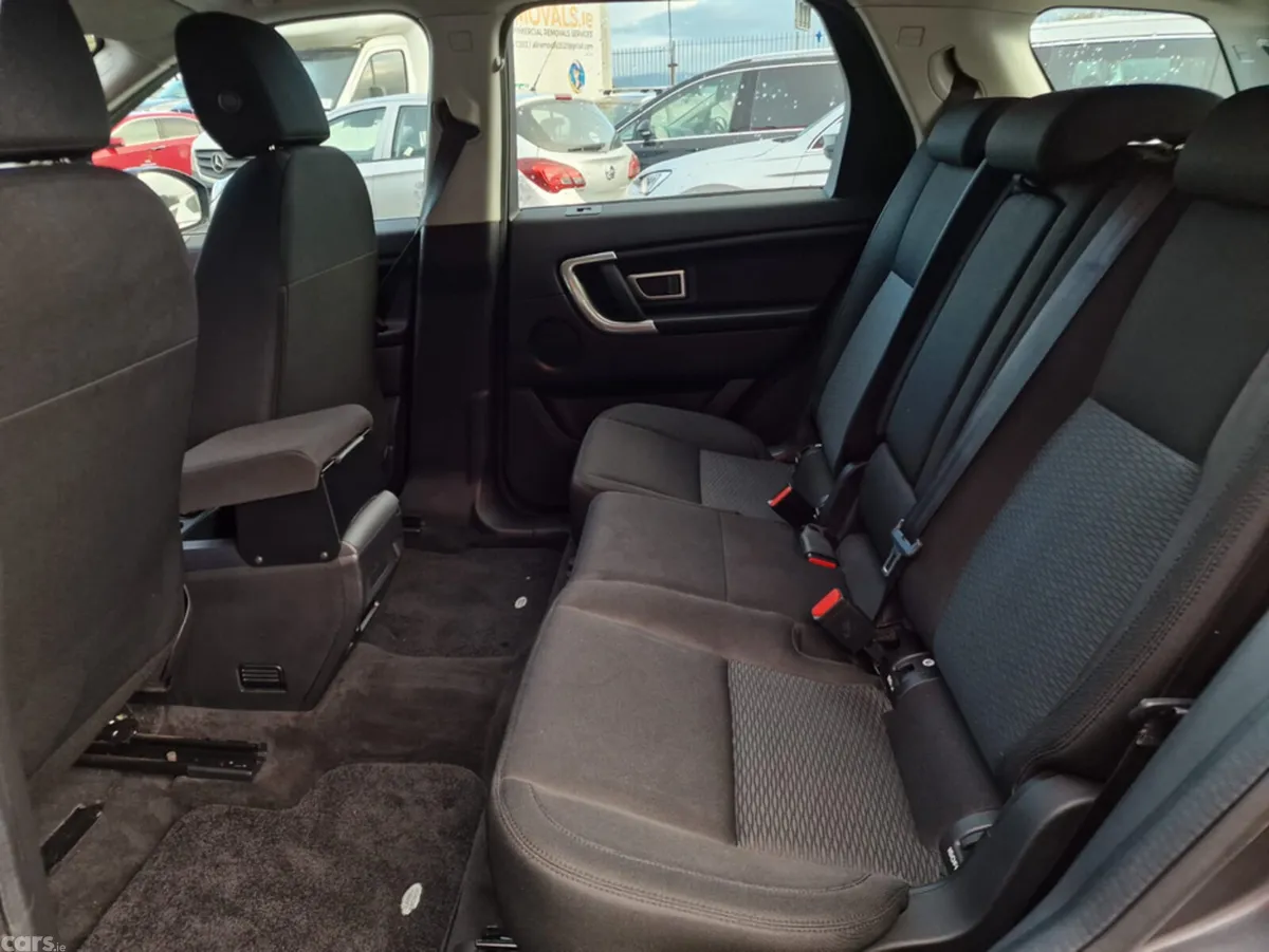 Land Rover Discovery Sport SUV, Diesel, 2019, Grey