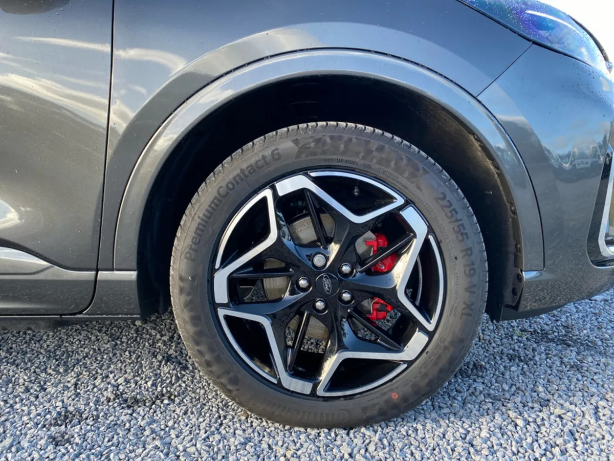 Ford Kuga SUV, Petrol Plug-in Hybrid, 2026, Grey