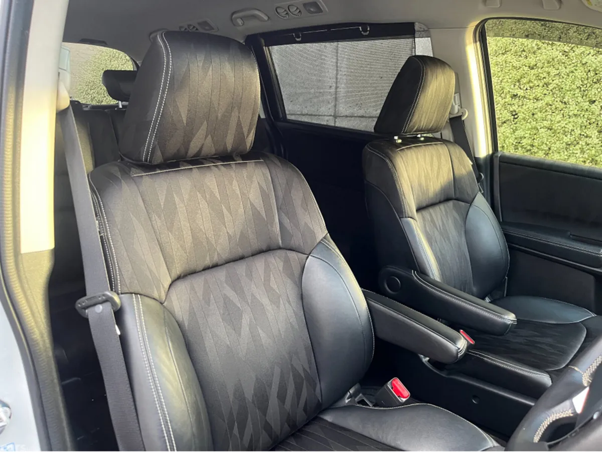 Honda Odyssey MPV, Petrol Hybrid, 2019, White