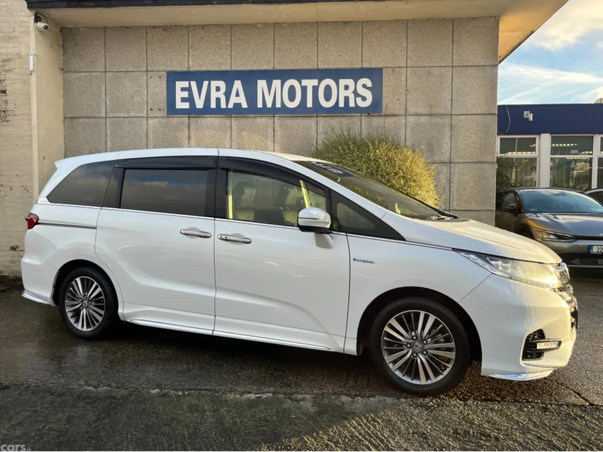 Honda Odyssey MPV, Petrol Hybrid, 2019, White