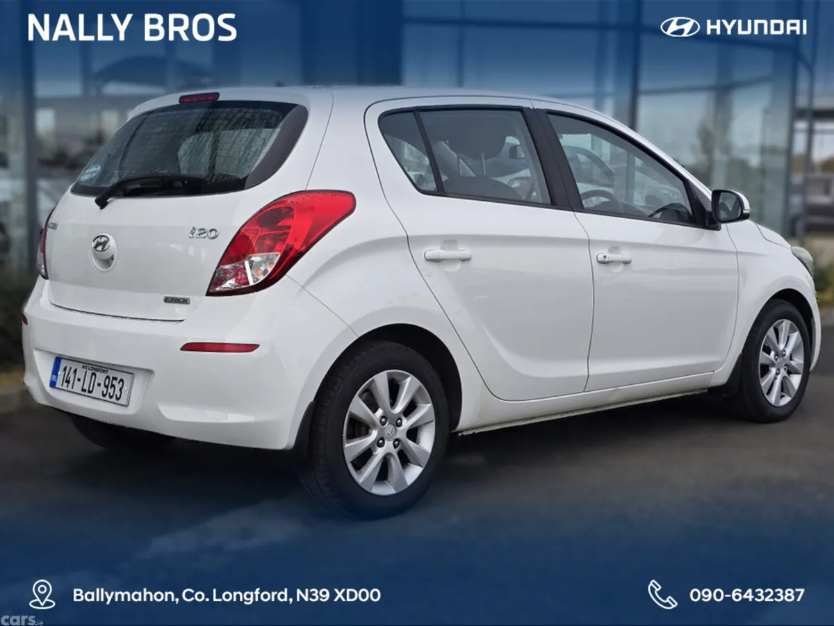 Hyundai i20 Hatchback, Diesel, 2014, White