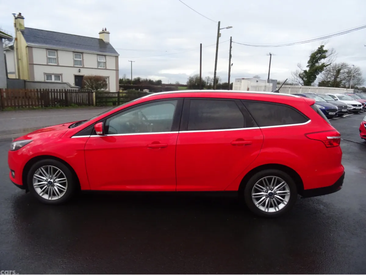 Ford Focus Estate, Diesel, 2017, Red