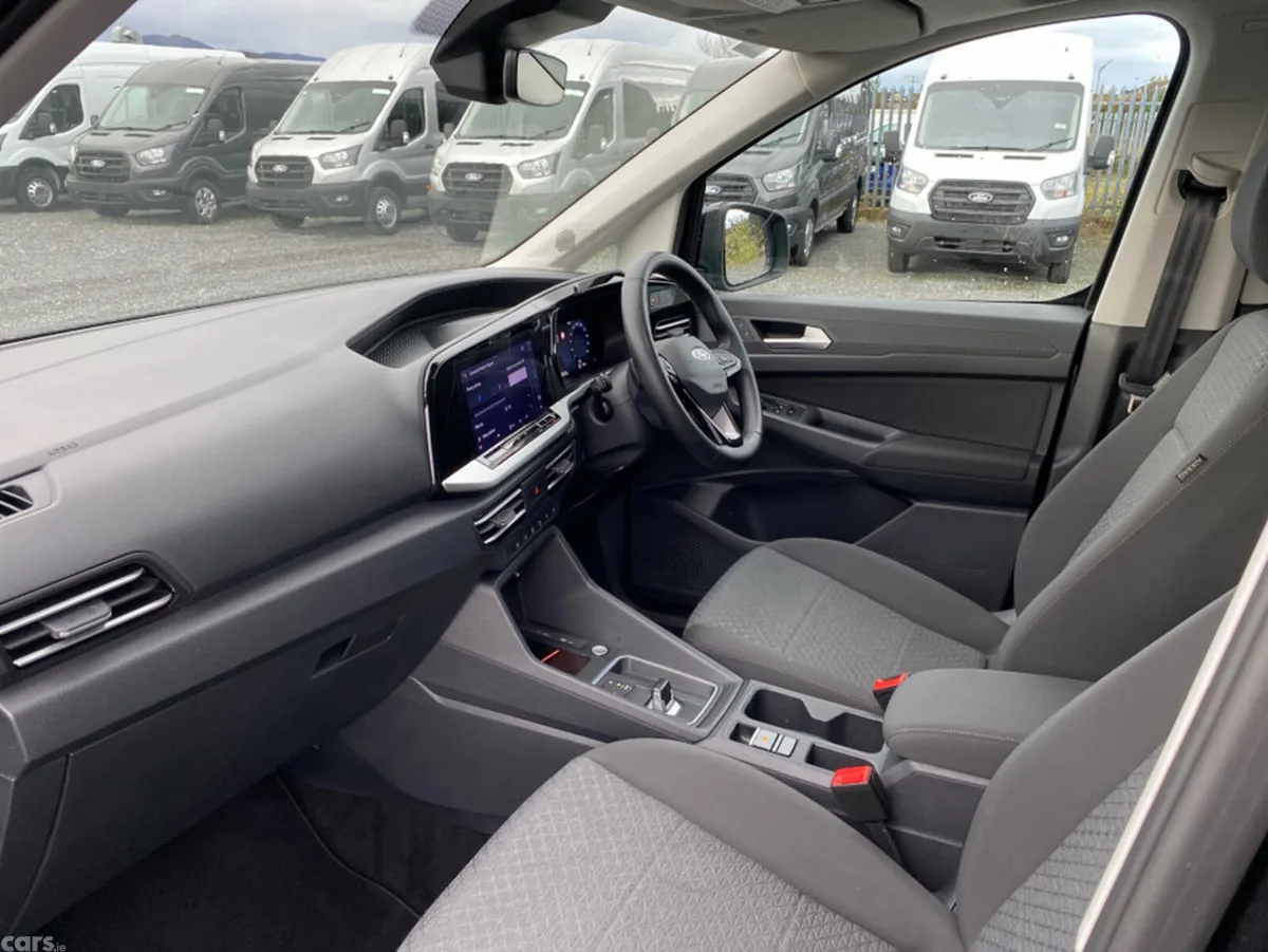 Ford Tourneo Connect MPV, Diesel, 2025, Black