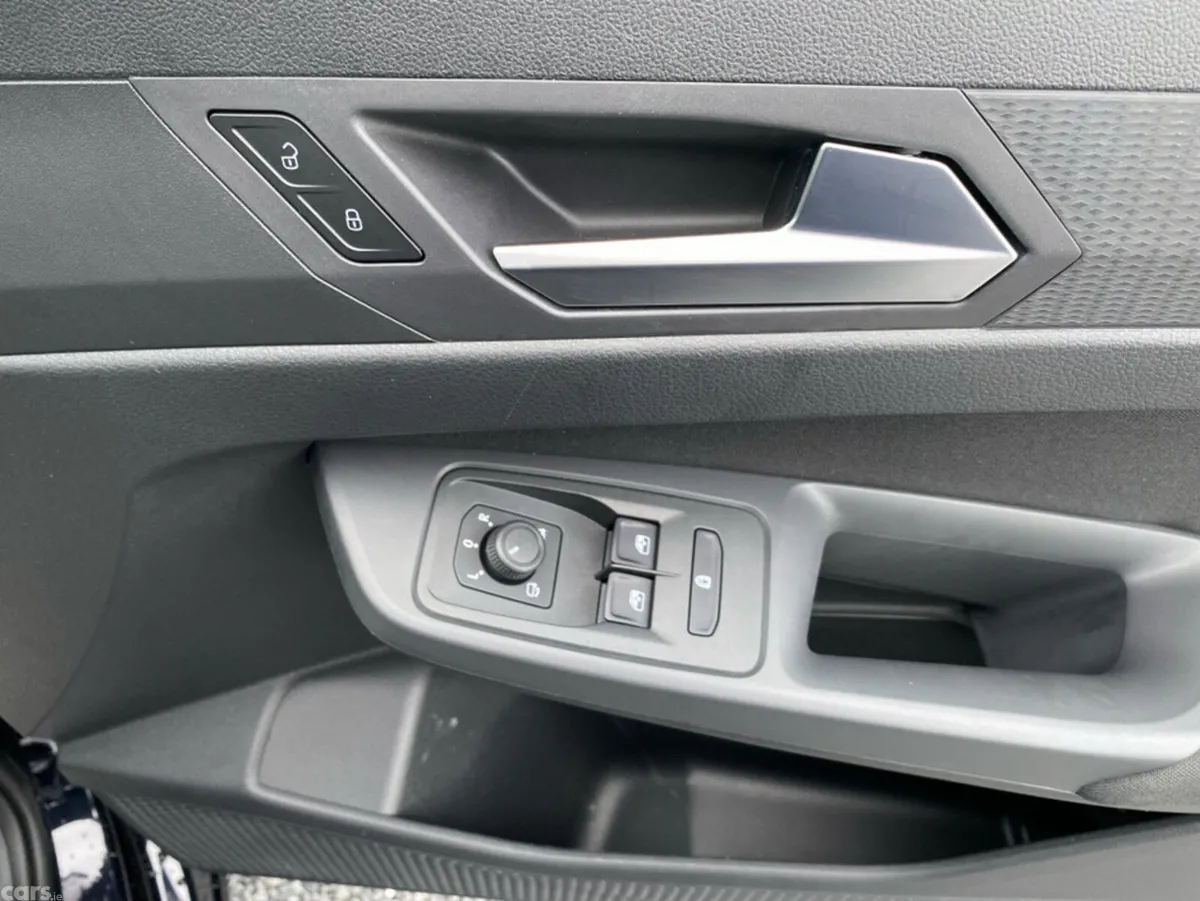 Ford Tourneo Connect MPV, Diesel, 2025, Black