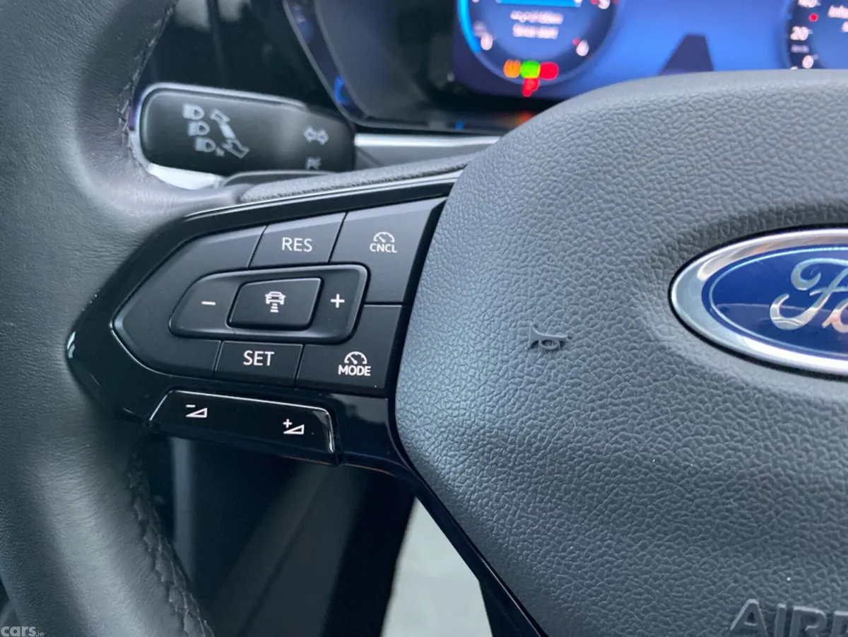 Ford Tourneo Connect MPV, Diesel, 2025, Blue