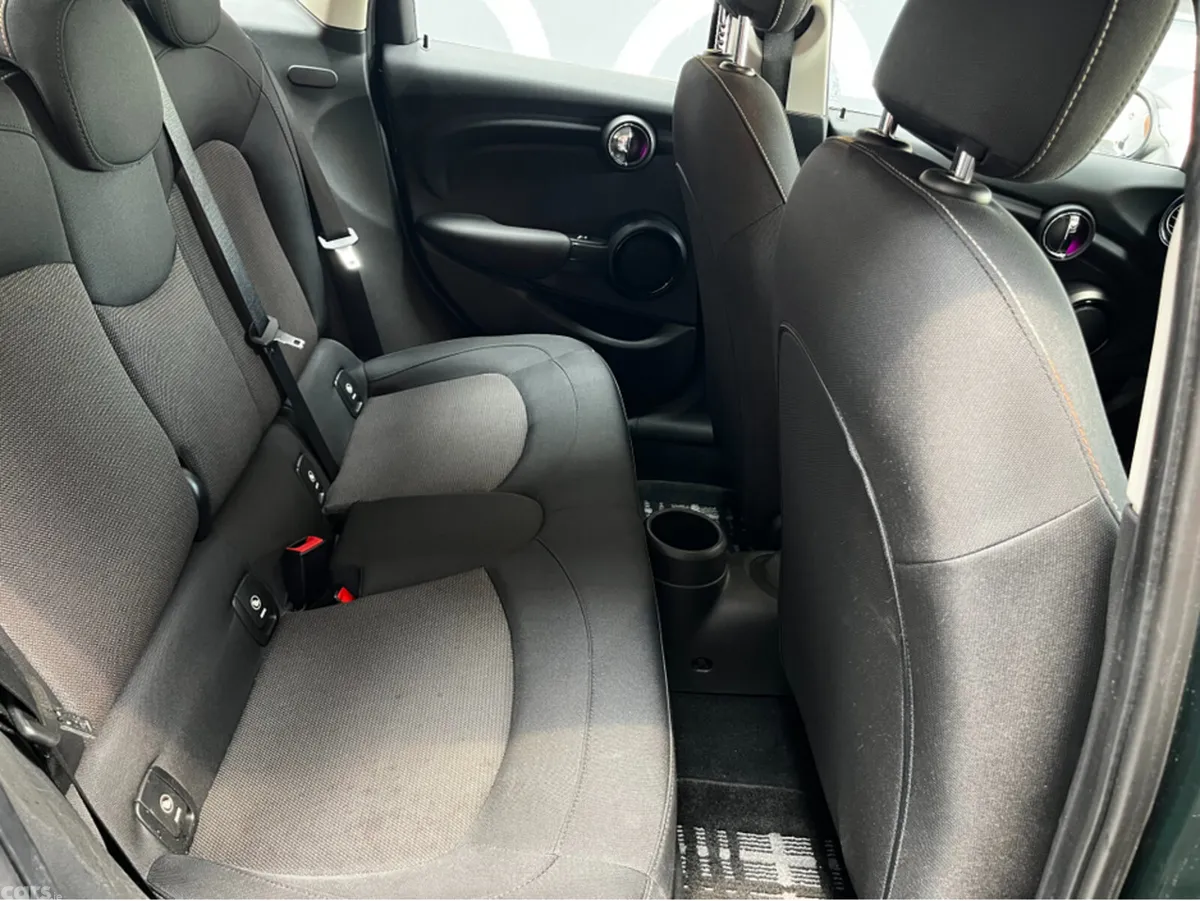 Mini Cooper Hatchback, Petrol, 2018, Green