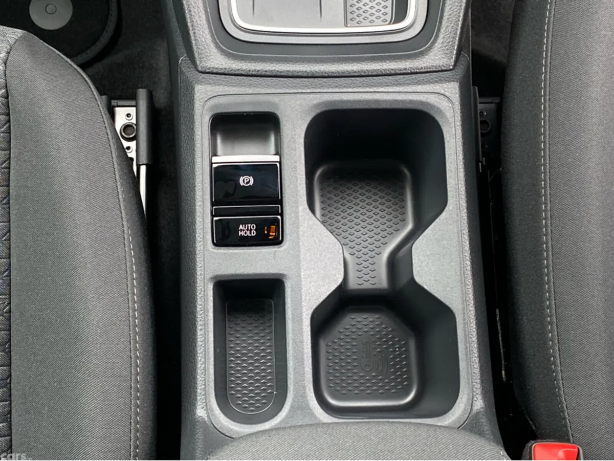 Ford Tourneo Connect MPV, Petrol Plug-in Hybrid, 2026, Grey