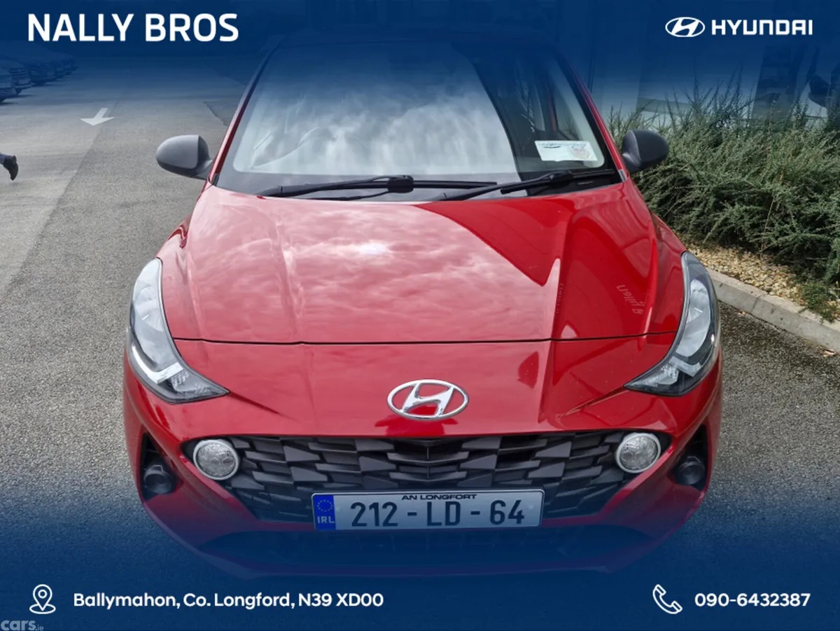 Hyundai i10 Hatchback, Petrol, 2021, Red