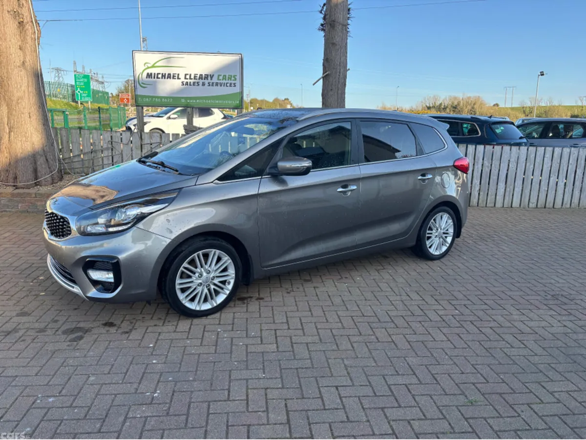 Kia Carens Estate, Diesel, 2018, Grey