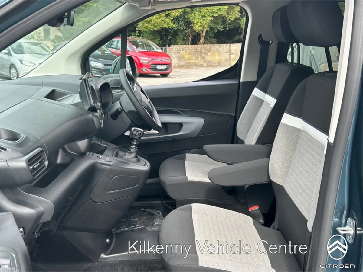 Citroen Berlingo Multispace MPV, Diesel, 2026, Blue
