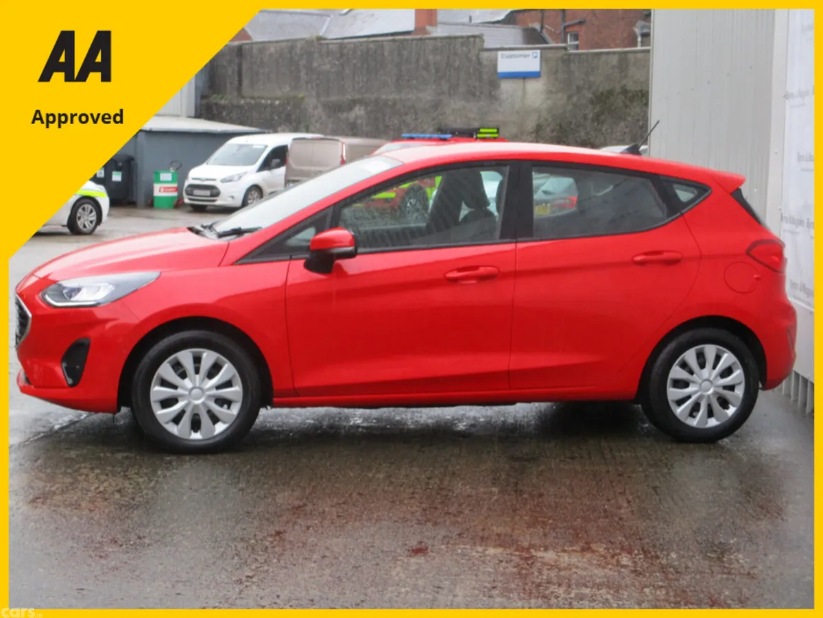 Ford Fiesta Hatchback, Petrol, 2022, Red