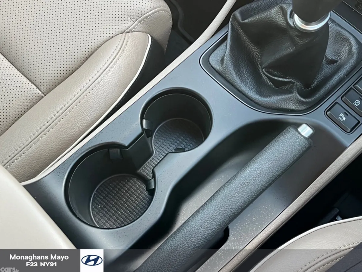 Hyundai Tucson MPV, Diesel, 2019, Black