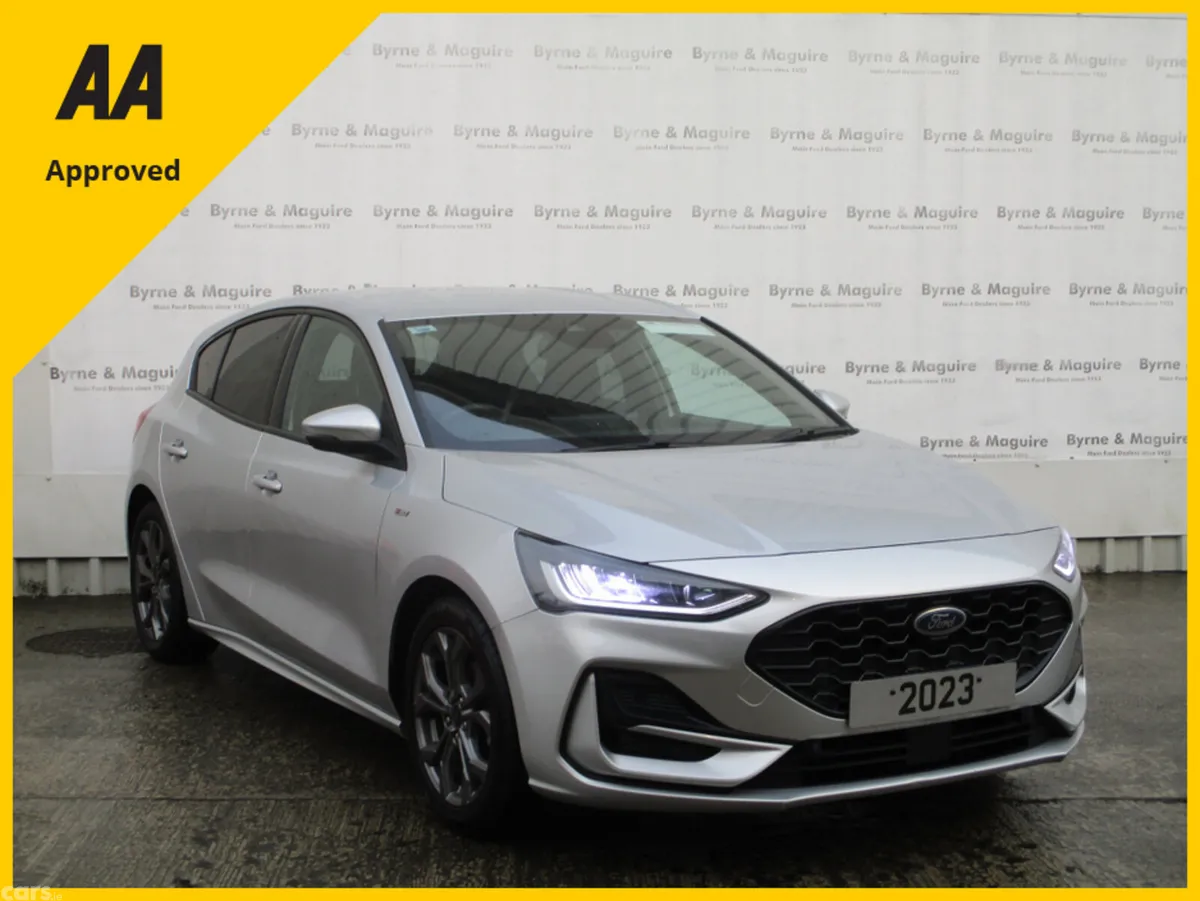 Ford Focus Hatchback, Petrol, 2023, Silver