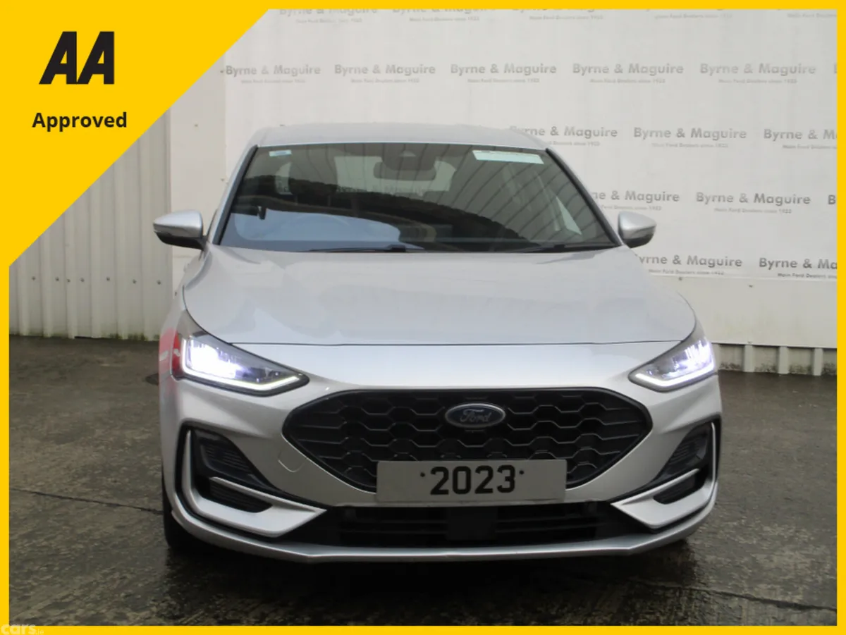 Ford Focus Hatchback, Petrol, 2023, Silver