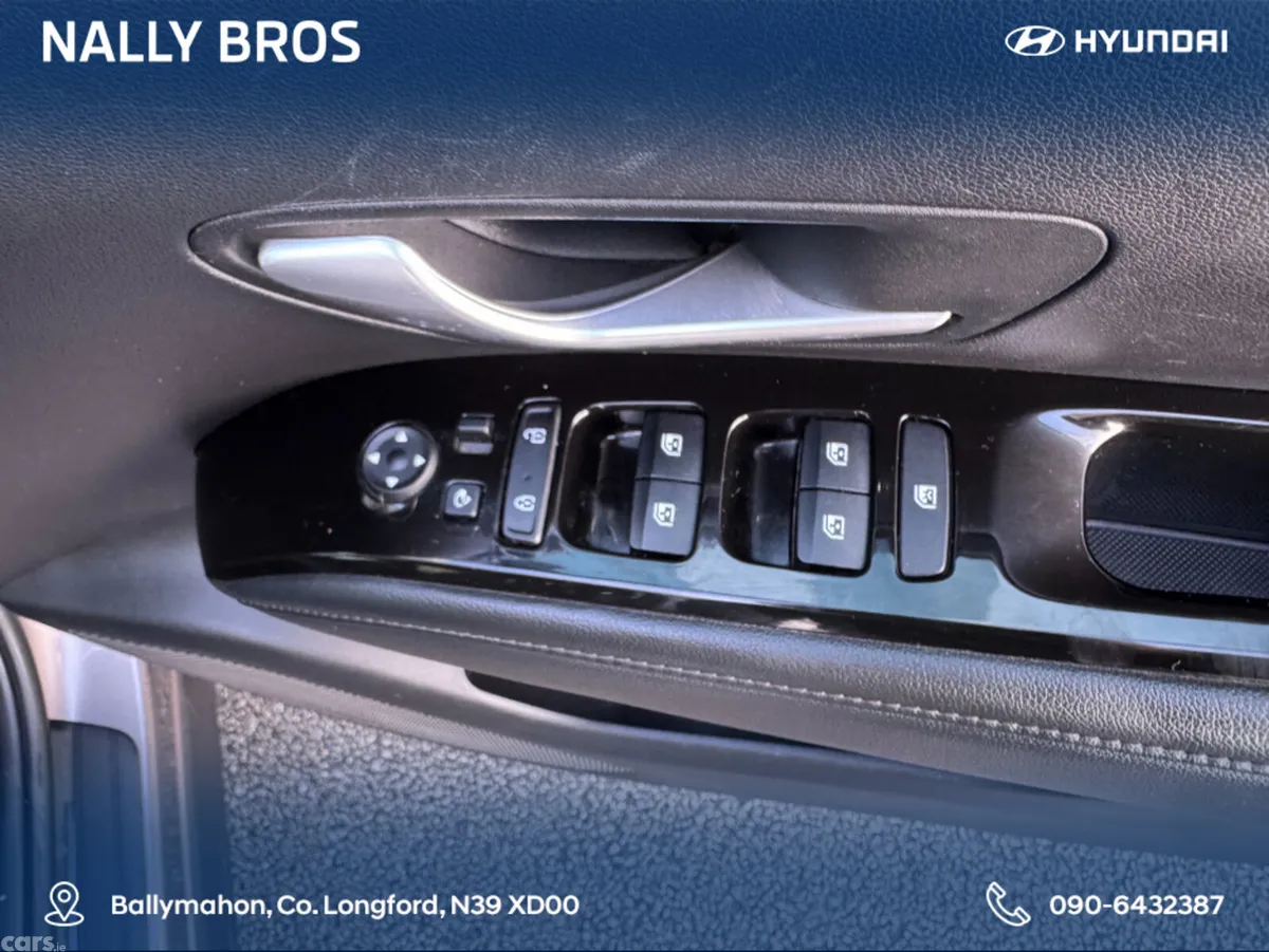 Hyundai Tucson MPV, Diesel, 2021, Brown