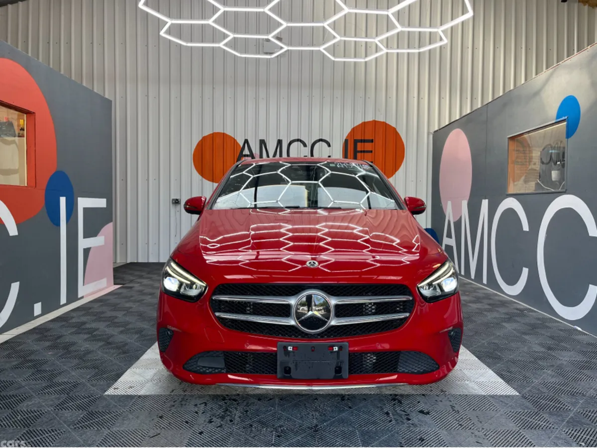 Mercedes-Benz B-Class MPV, Petrol, 2019, Red