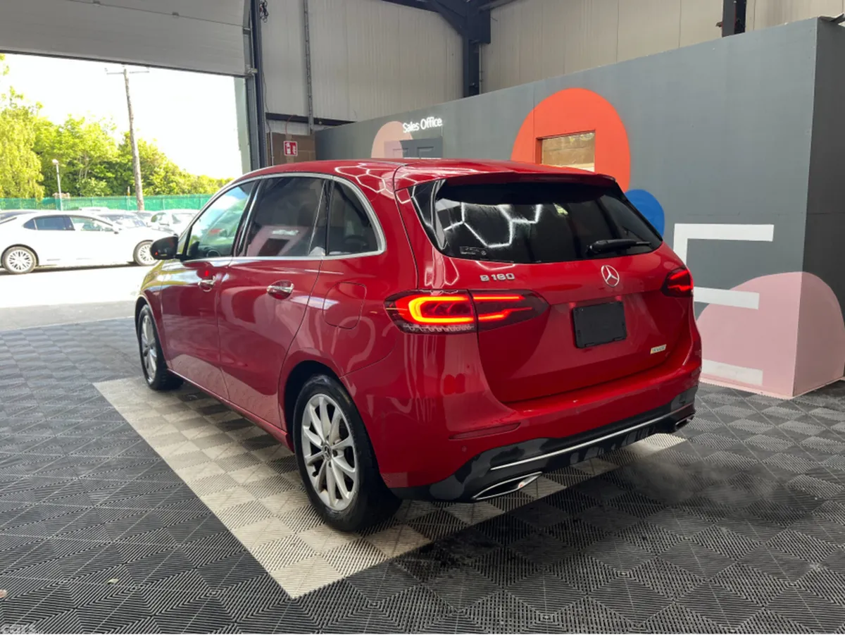 Mercedes-Benz B-Class MPV, Petrol, 2019, Red