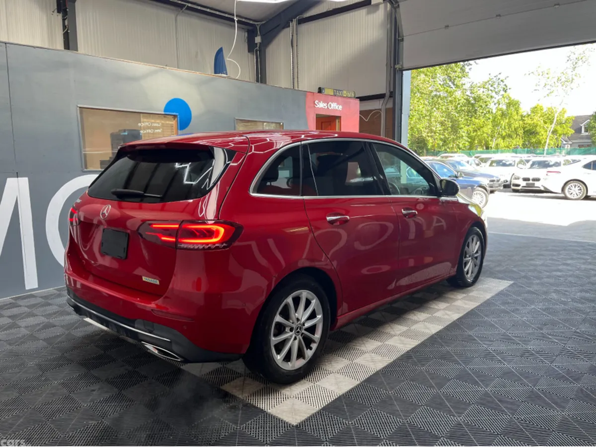 Mercedes-Benz B-Class MPV, Petrol, 2019, Red