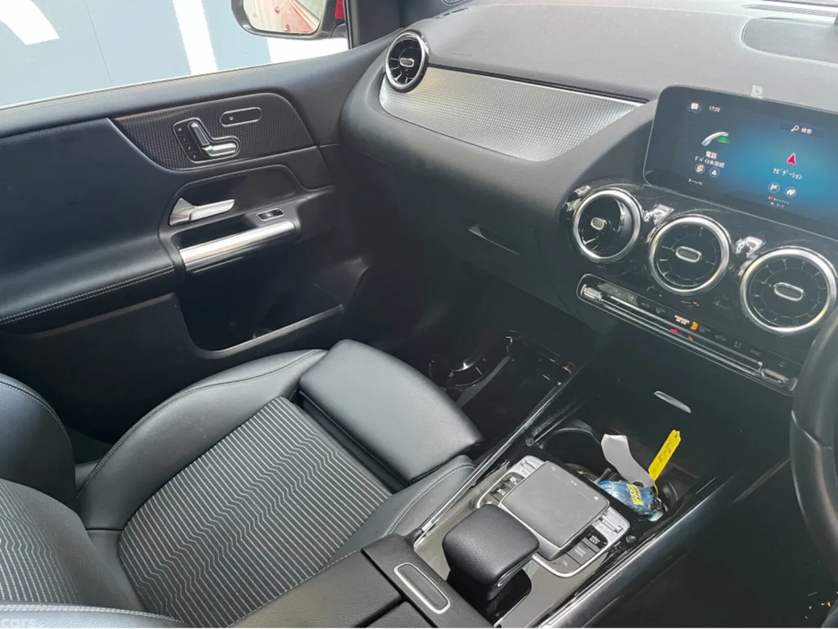 Mercedes-Benz B-Class MPV, Petrol, 2019, Red