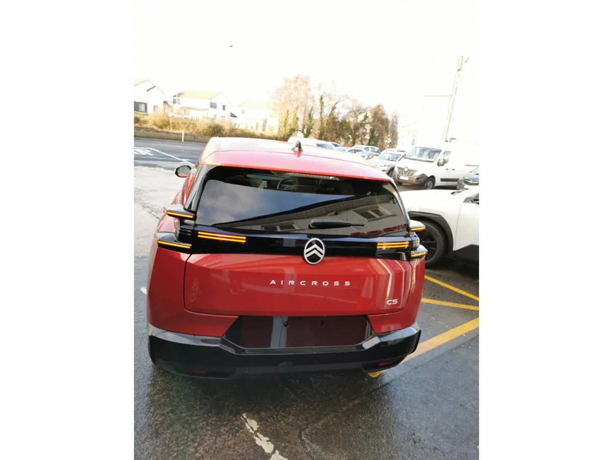 Citroen C5 Aircross Hatchback, Petrol, 2026, Red
