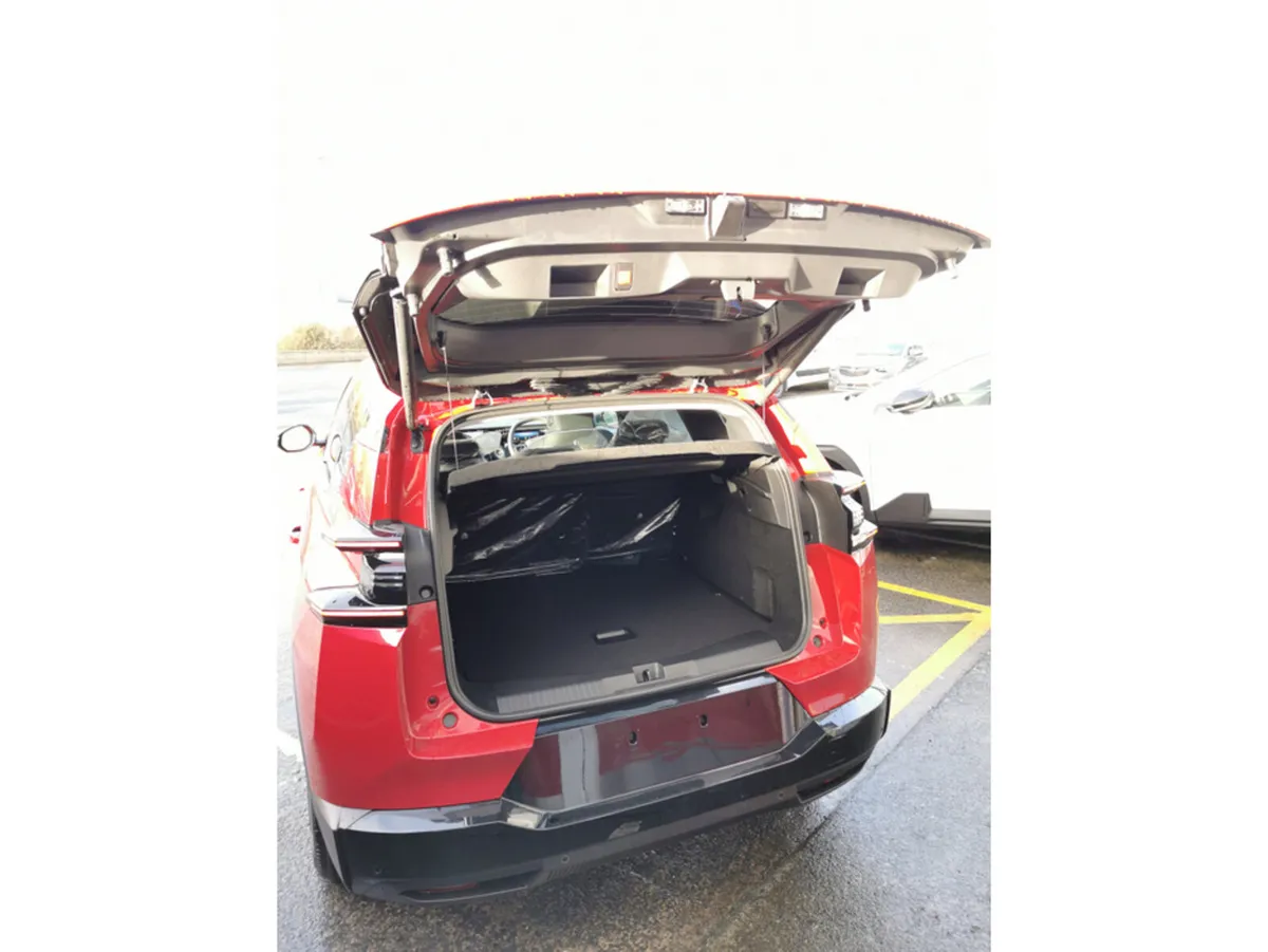 Citroen C5 Aircross Hatchback, Petrol, 2026, Red