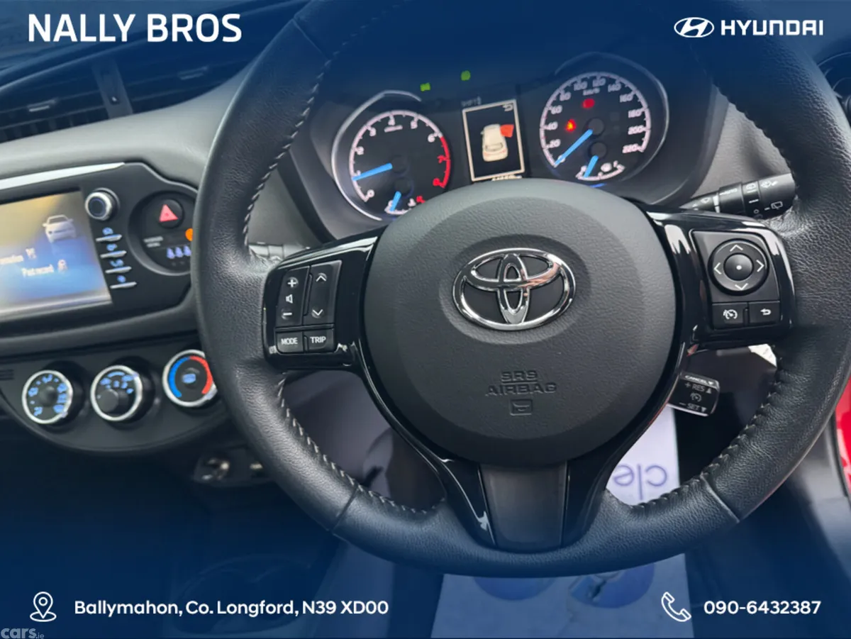 Toyota Yaris Hatchback, Petrol, 2019, Red