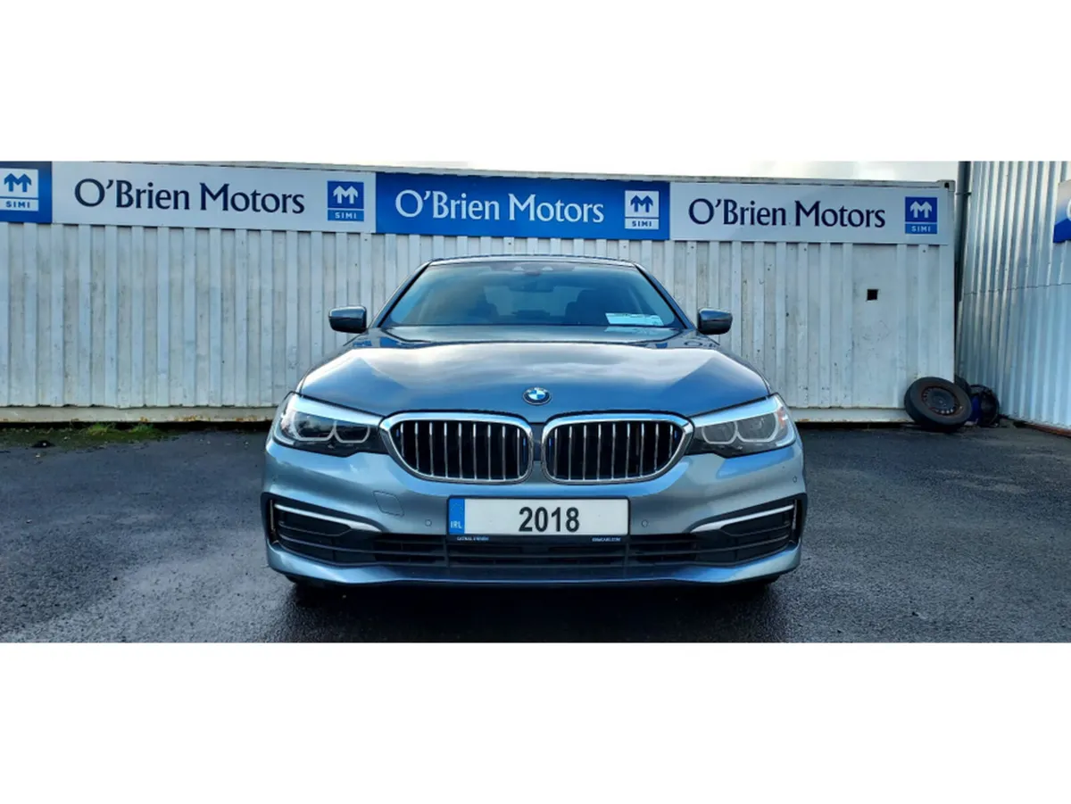 BMW 5-Series Saloon, Petrol Plug-in Hybrid, 2018, Blue