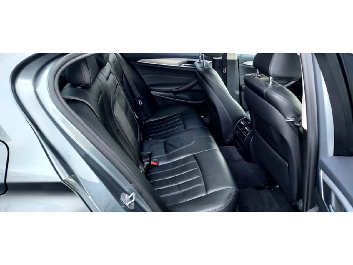 BMW 5-Series Saloon, Petrol Plug-in Hybrid, 2018, Blue