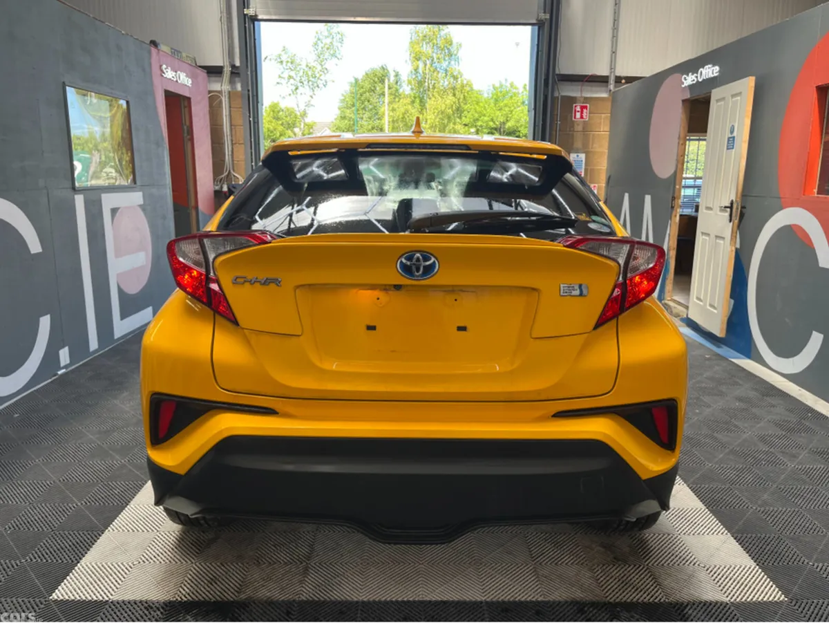 Toyota C-HR SUV, Petrol Hybrid, 2017, Yellow