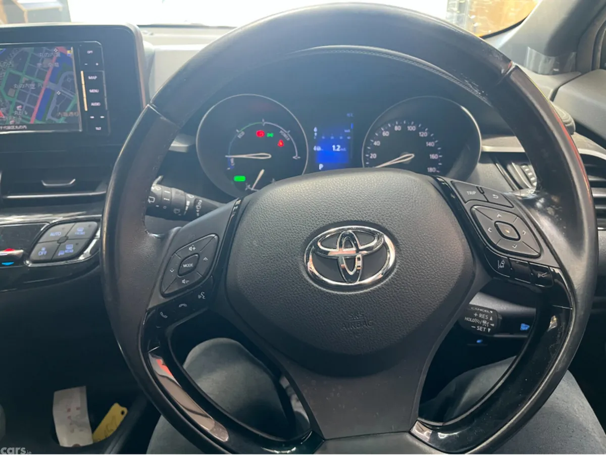 Toyota C-HR SUV, Petrol Hybrid, 2017, Yellow