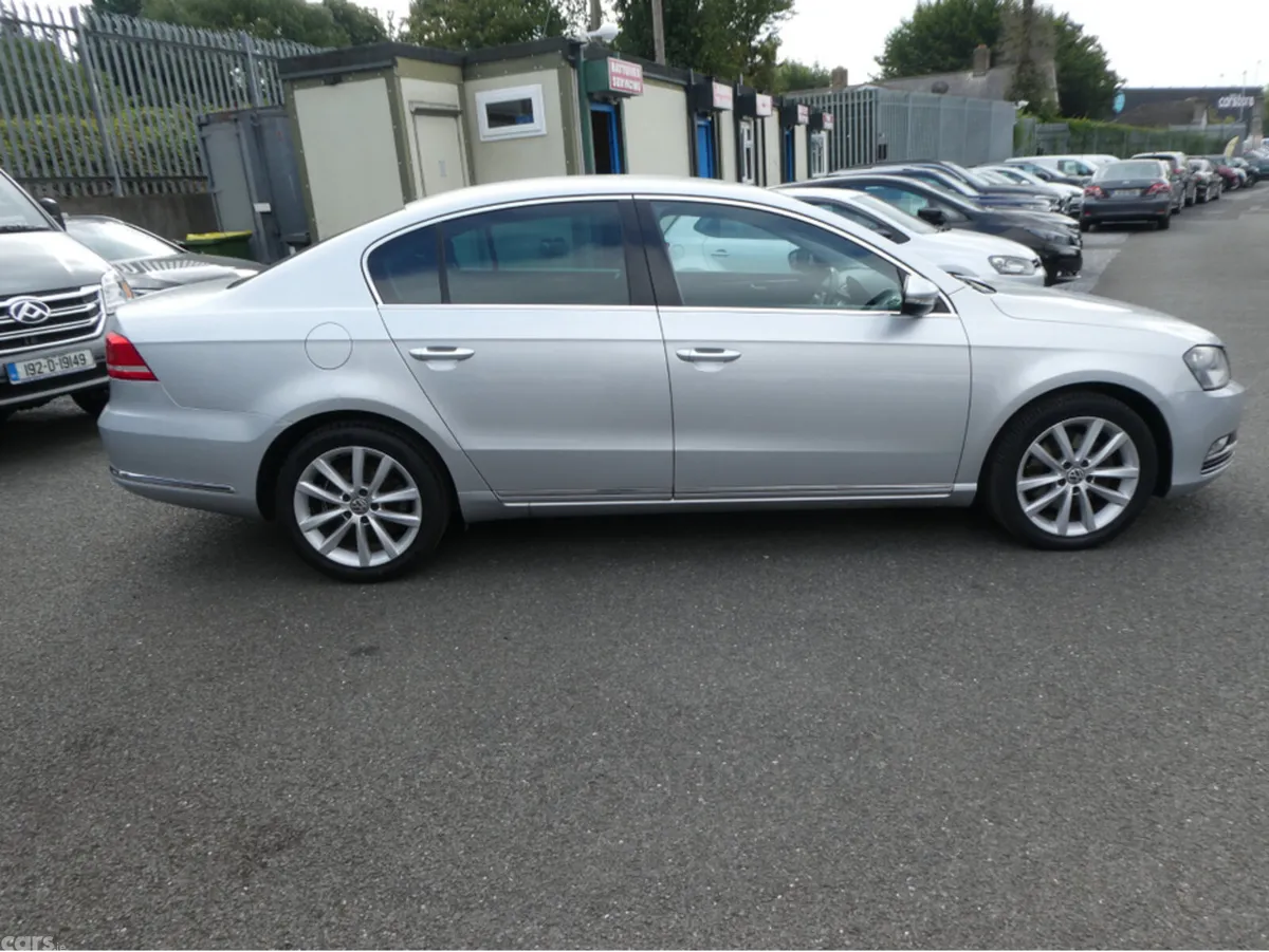 Volkswagen Passat Saloon, Diesel, 2013, Silver