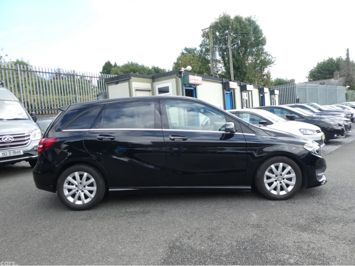 Mercedes-Benz B-Class Hatchback, Petrol, 2016, Black