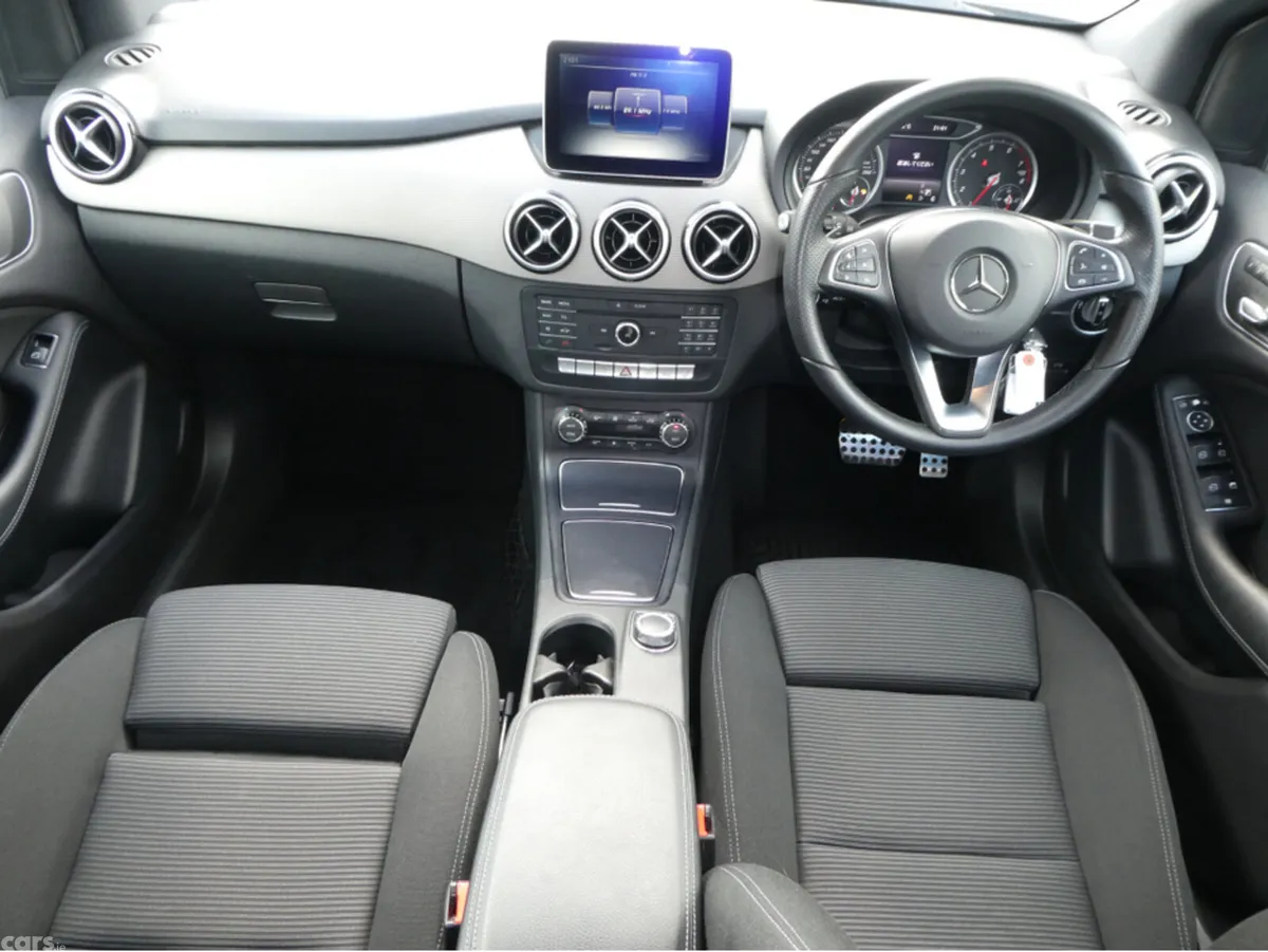 Mercedes-Benz B-Class Hatchback, Petrol, 2016, Black