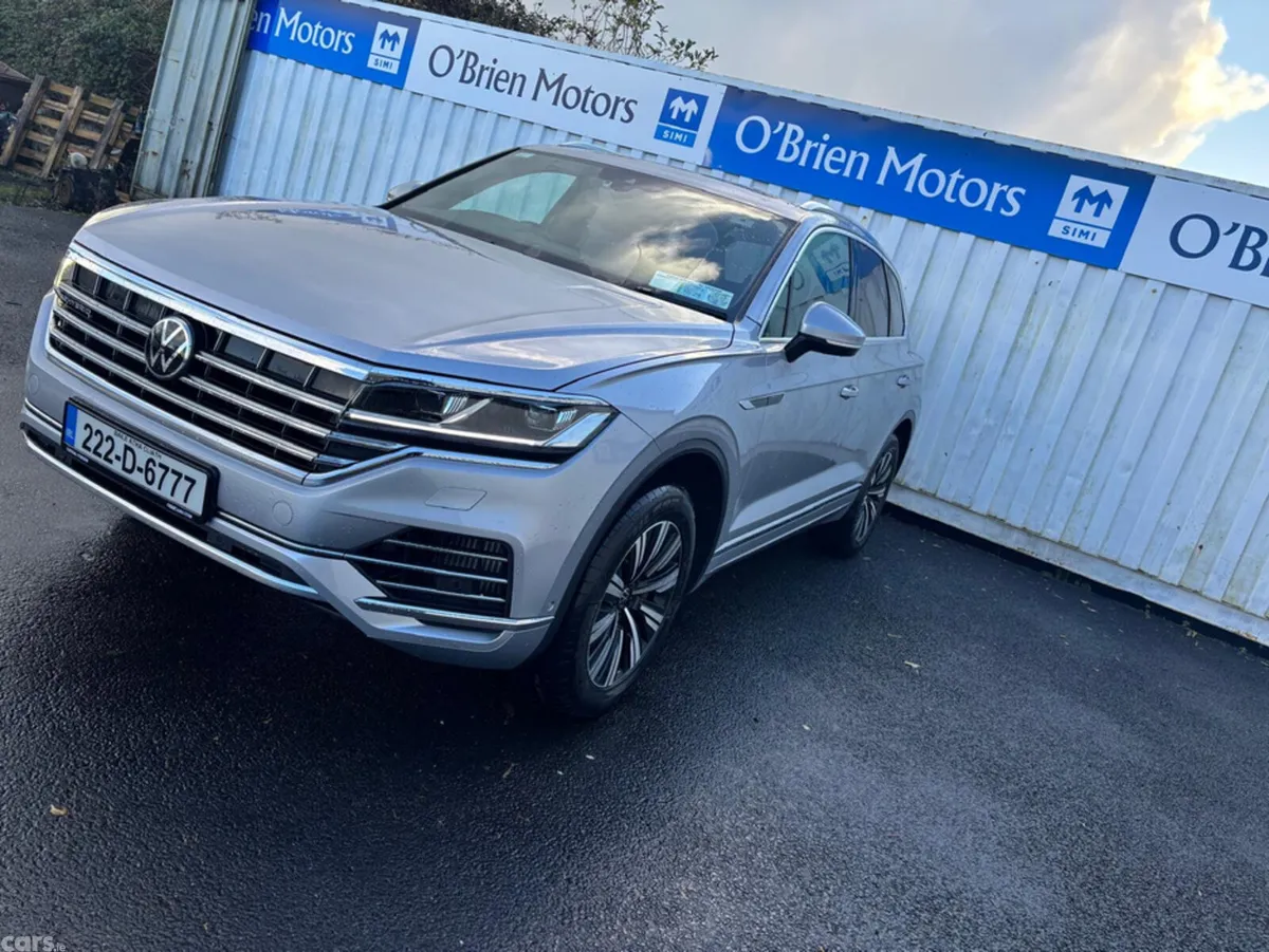 Volkswagen Touareg SUV, Petrol Plug-in Hybrid, 2022, Grey