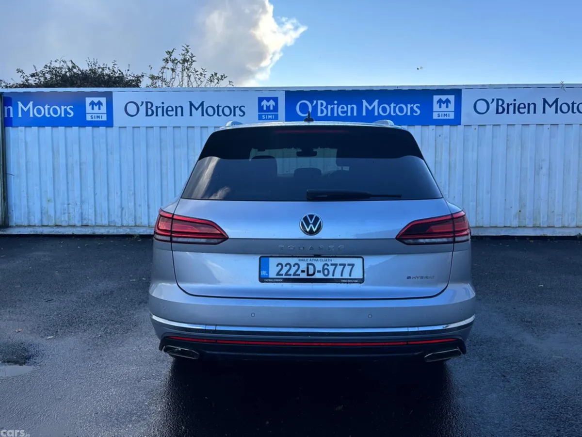 Volkswagen Touareg SUV, Petrol Plug-in Hybrid, 2022, Grey