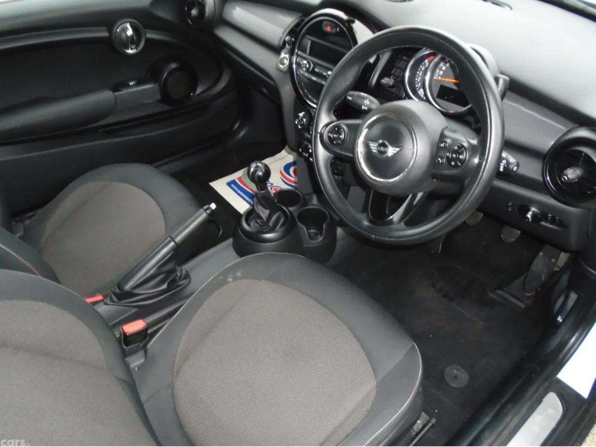 Mini Cooper Hatchback, Diesel, 2014, White