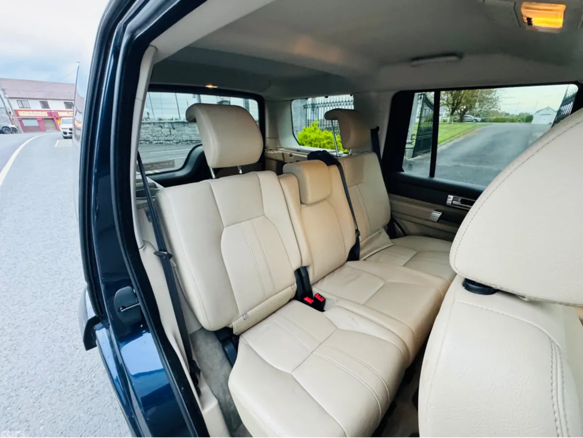 Land Rover Discovery SUV, Diesel, 2014, Blue