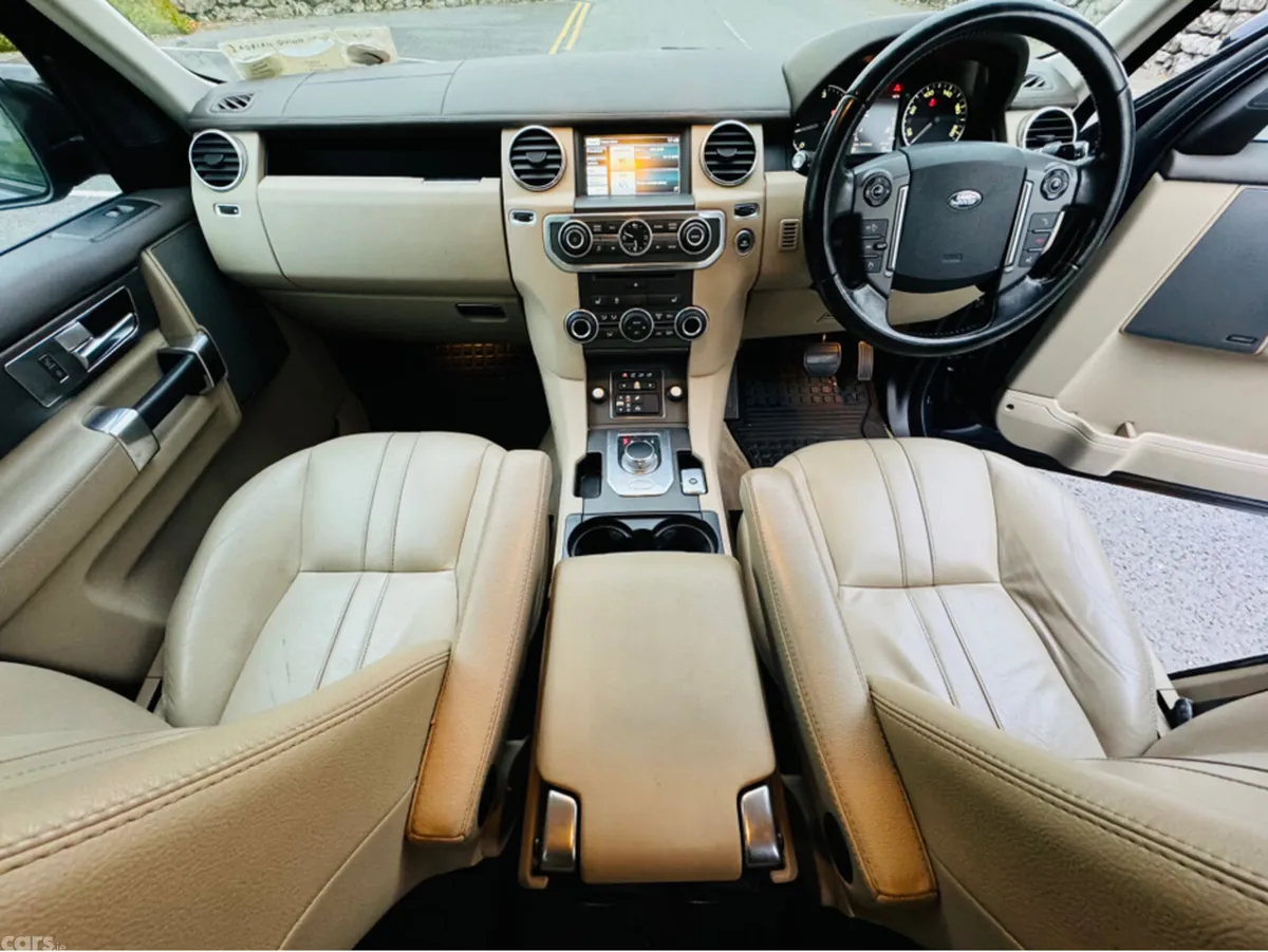 Land Rover Discovery SUV, Diesel, 2014, Blue