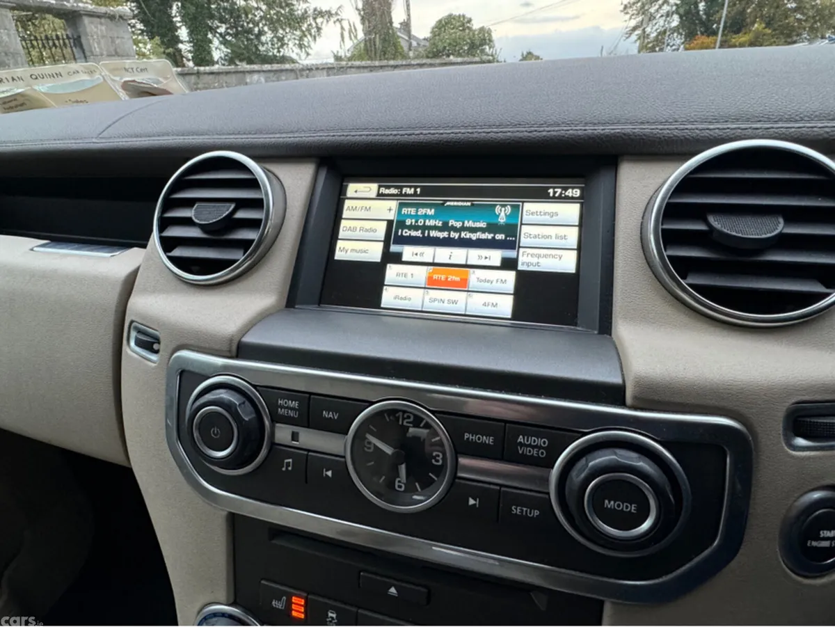 Land Rover Discovery SUV, Diesel, 2014, Blue