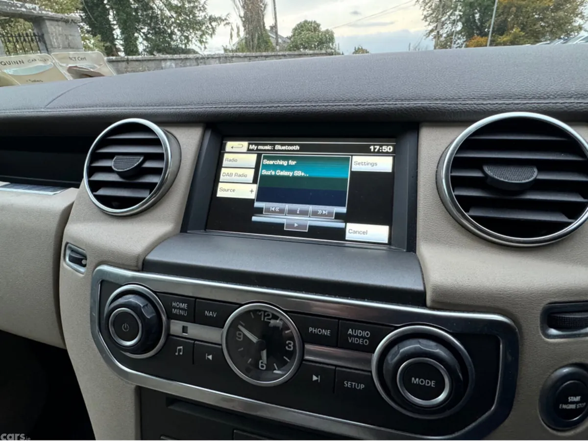Land Rover Discovery SUV, Diesel, 2014, Blue