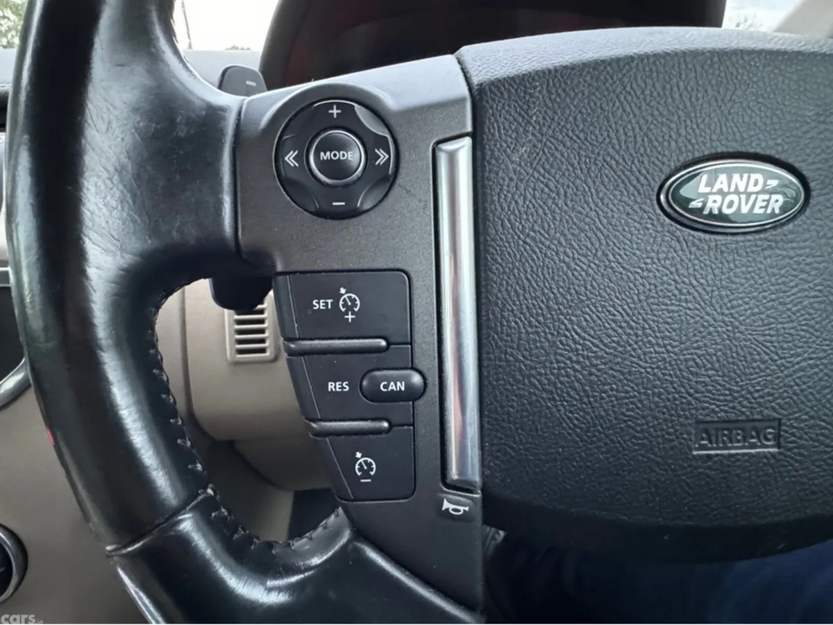 Land Rover Discovery SUV, Diesel, 2014, Blue