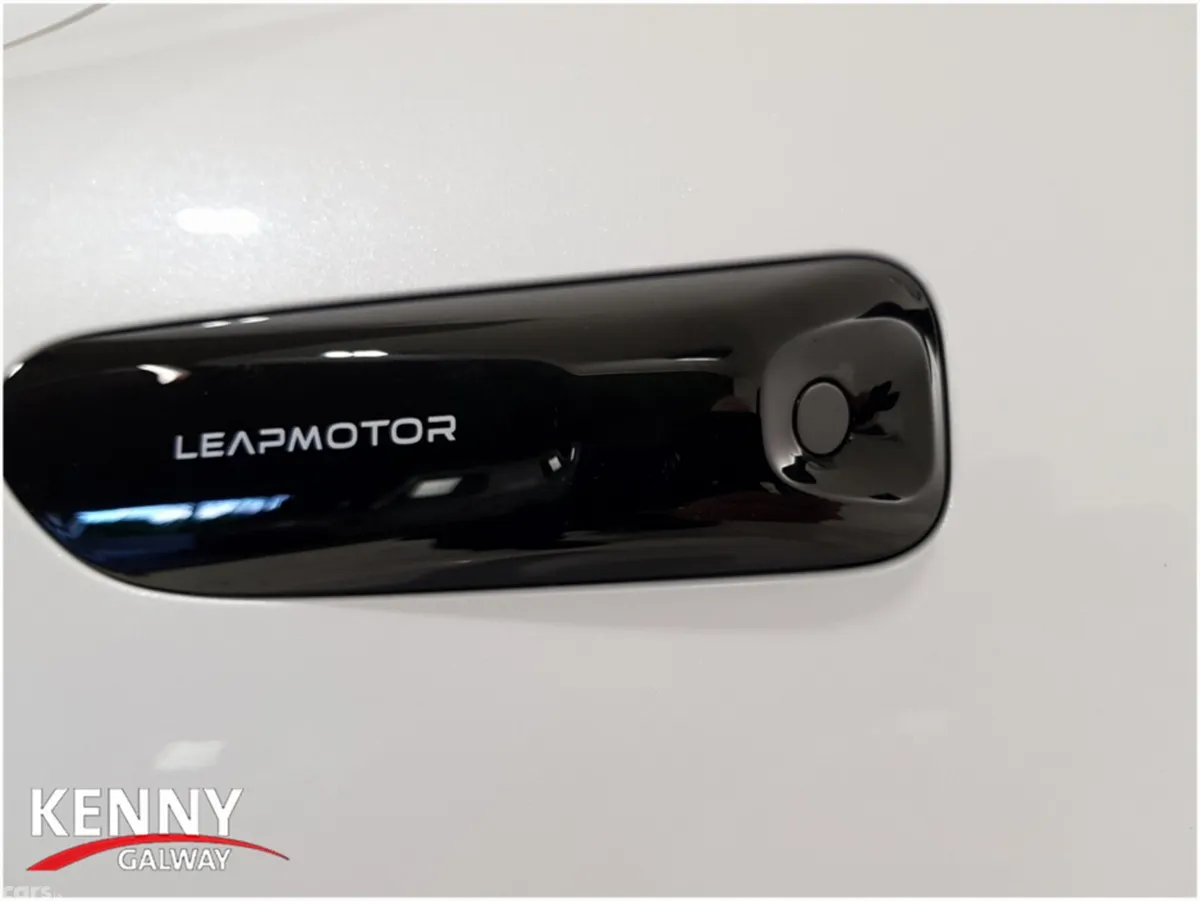 Leapmotor C10 SUV, Petrol Plug-in Hybrid, 2026, White